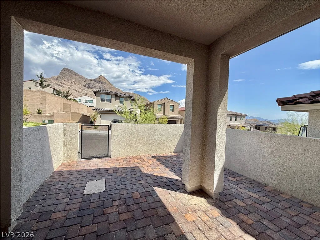 4 bed, 3.5 bath, 2532 sqft, $3,450 — Photo 3