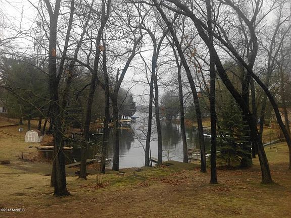 4th image of 8512 S Pine Point Dr
