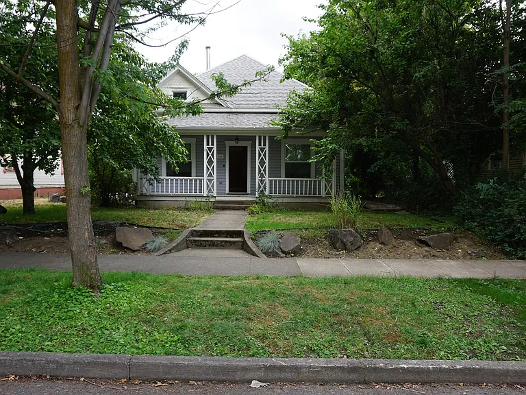 548 Washington St — Photo 17