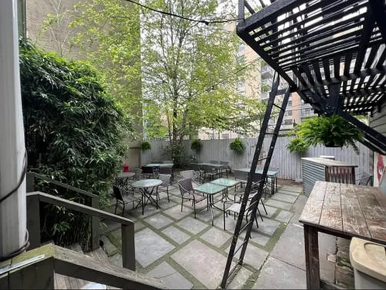202 Monroe St #5 — Photo 13