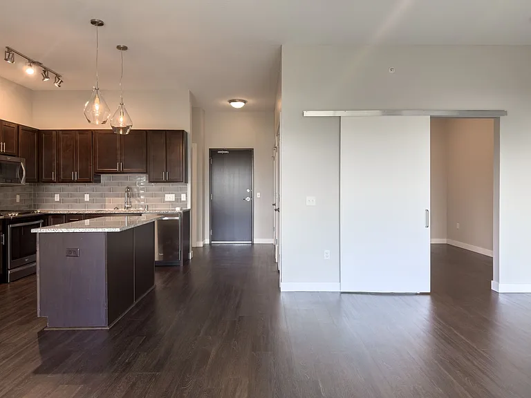 Red44 Luxury Apartments | Specials Available — Photo 91