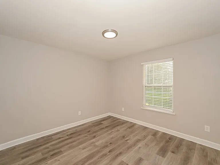407 Cindi Ct — Photo 14
