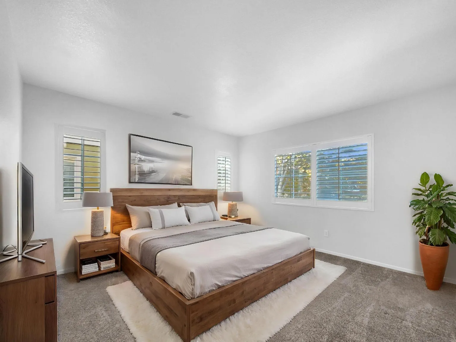2 bed, 1139 sqft, $3,250 — Photo 2