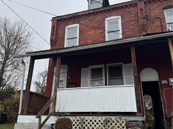 3rd image of 1727 2nd St