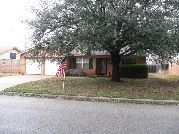 3934 Brook Hollow Dr, Abilene, TX 79605