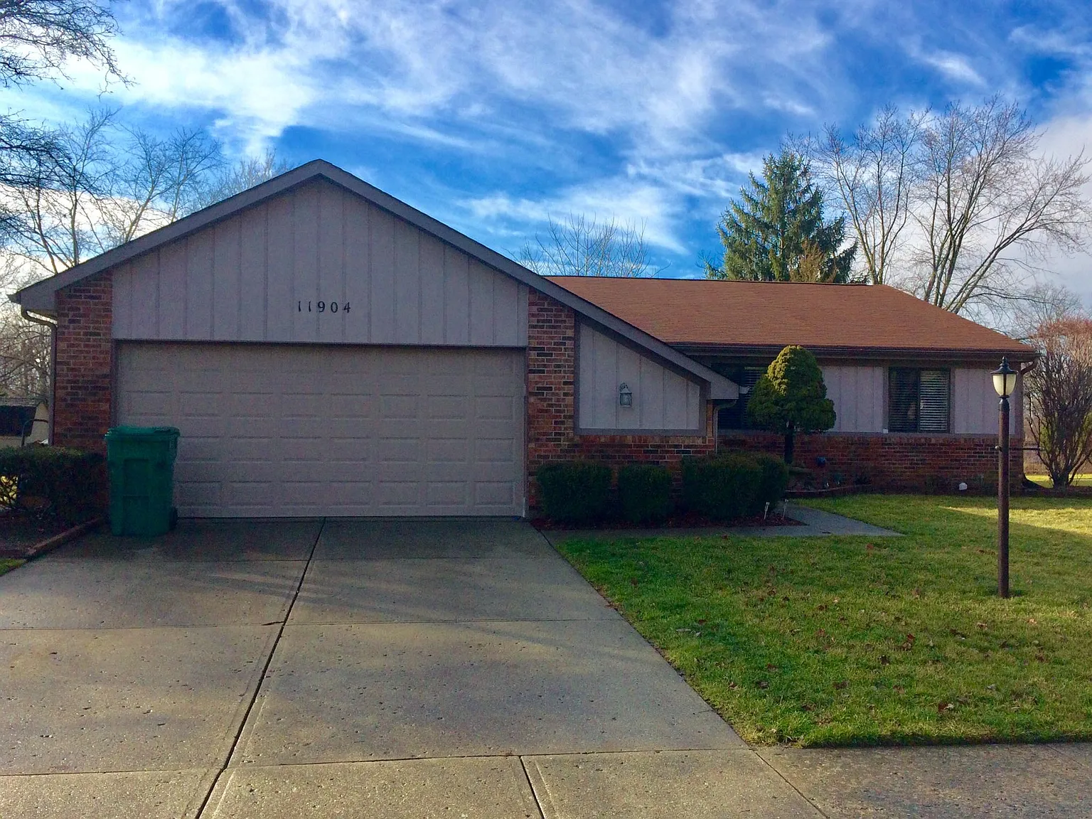 3 bed, 1670 sqft, $2,200 — Photo 1