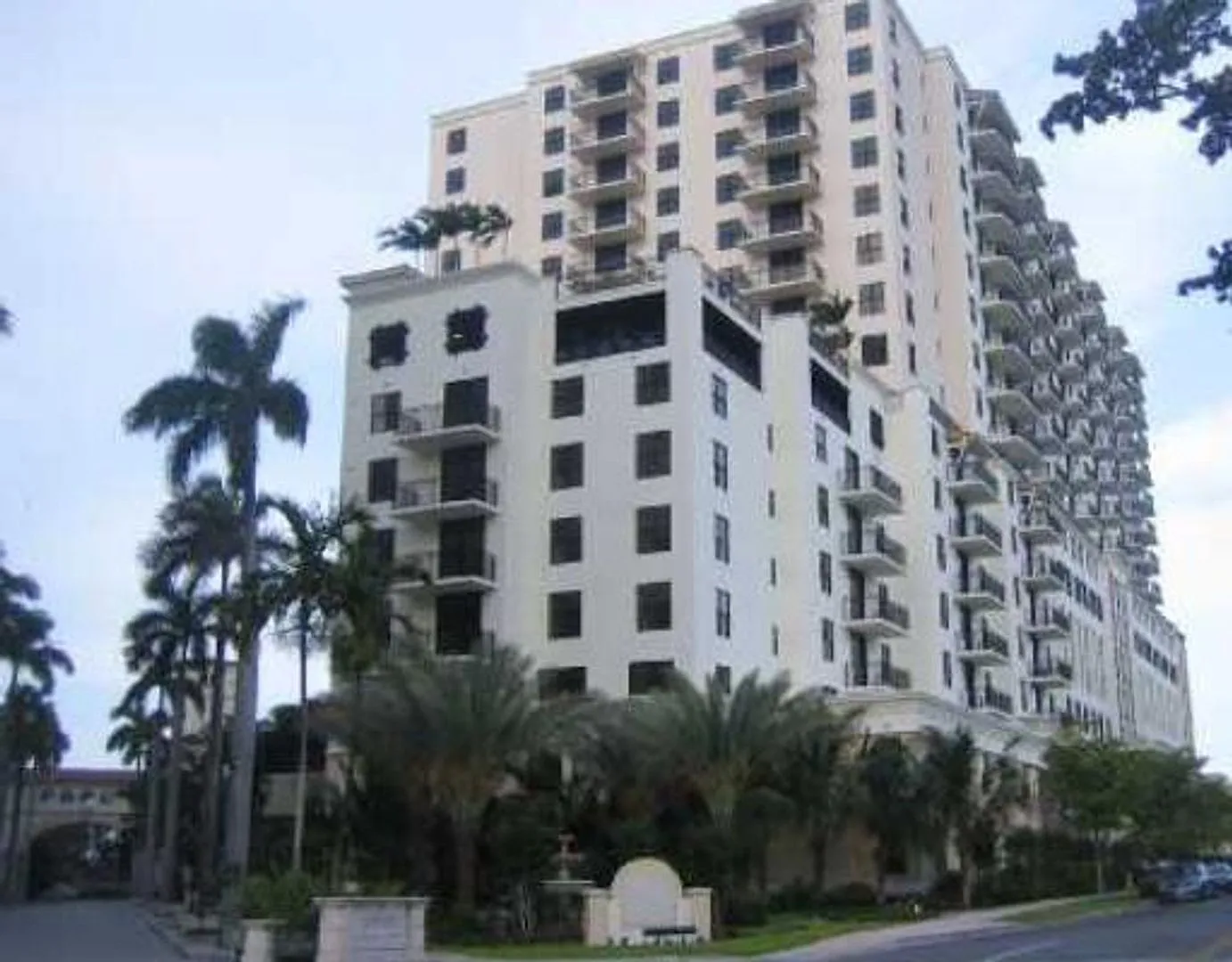 888 S Douglas Rd cu-1015, Coral Gables, FL 33134 — Photo 2
