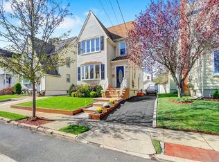 20 Marlboro Rd, Valley Stream, NY 11581