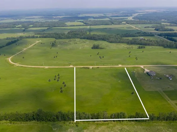 3 Eastwood Ridge Ests, Woodlands County, AB T7S 2A2
