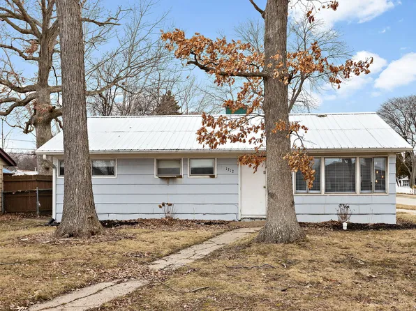 1312 Westmoreland Ave, Waukegan, IL 60085