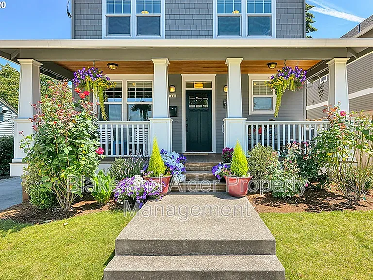 3938 NE 66th Ave — Photo 3