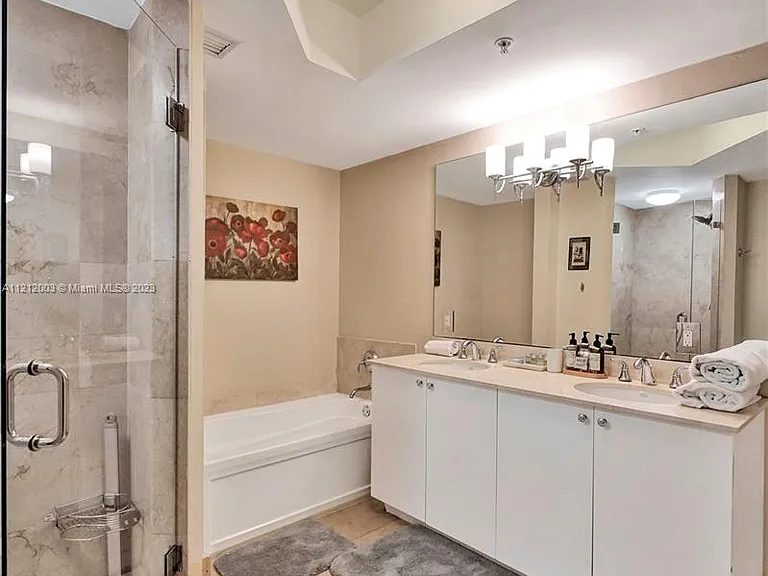 17555 Atlantic Blvd #806 — Photo 21