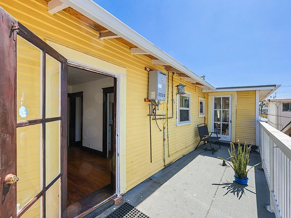 2nd image of 1270 Robinson Ave #1270