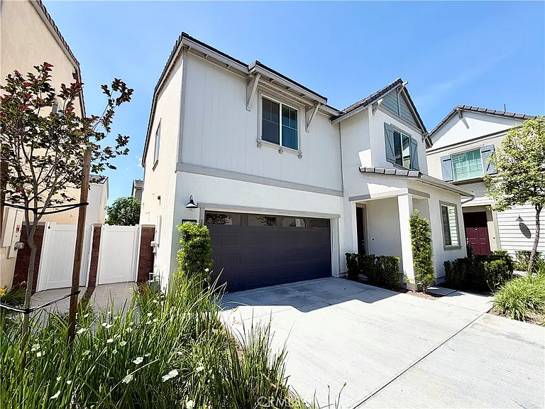 16458 Globetrotter St — Photo 2