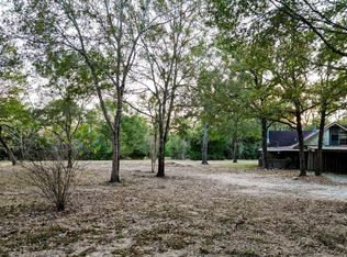 4723 Springfield Ln, Brenham, TX 77833