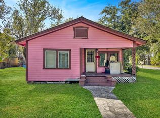 198 10th St, Apalachicola, FL 32320
