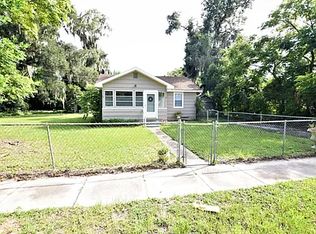 915 W Wisconsin Ave, Deland, FL 32720