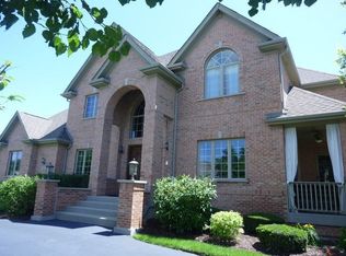 310 Ridge Ln, Lake In The Hills, IL 60156