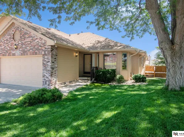 12607 Atwood Ave, Omaha, NE 68144