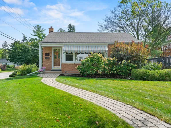 201 S Belmont Ave, Arlington Heights, IL 60005