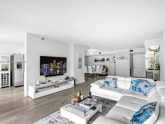 5th image of 1201 S Ocean Dr APT 110S