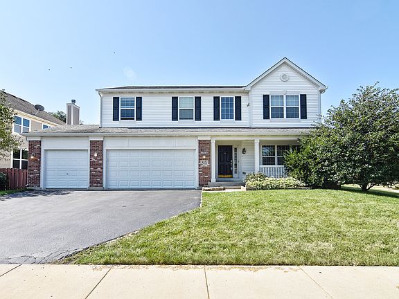 2nd image of 3027 Foxmoor Dr