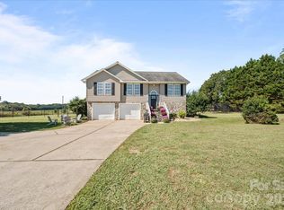 2241 Killian Rd, Lincolnton, NC 28092