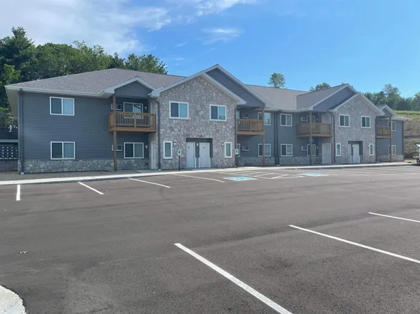 316 Go Macro Way, Viola, WI