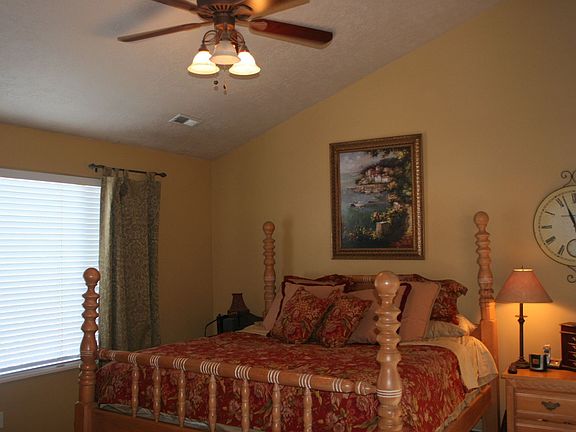 Vaulted Master Suite