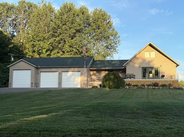 9380 Oak Rd, Millington, MI 48746