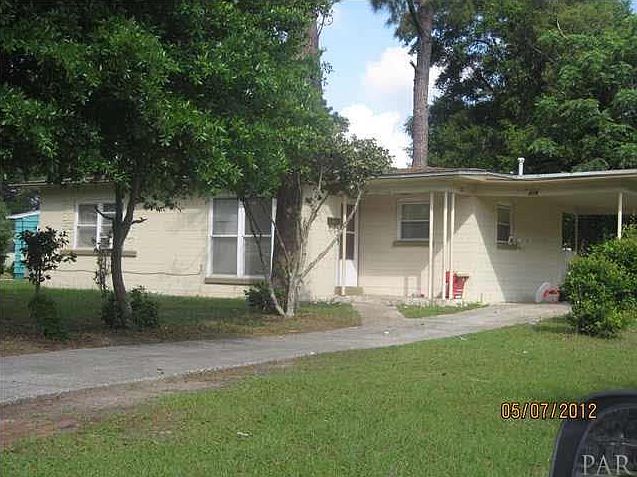 1st image of 214 E Highland Dr