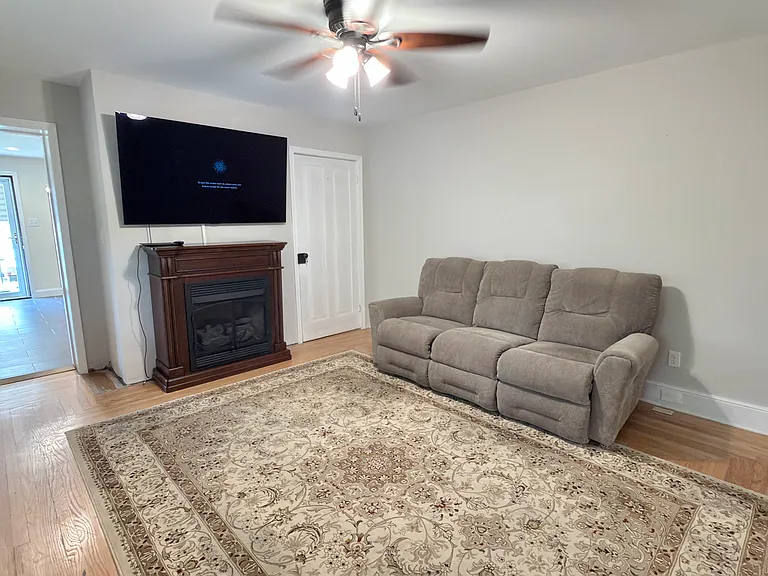 217 Bridge St #1 — Photo 15