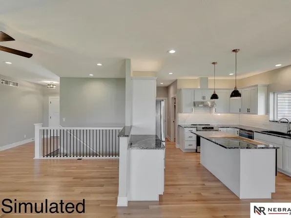 10430 S 77th St, Lincoln, NE 68516