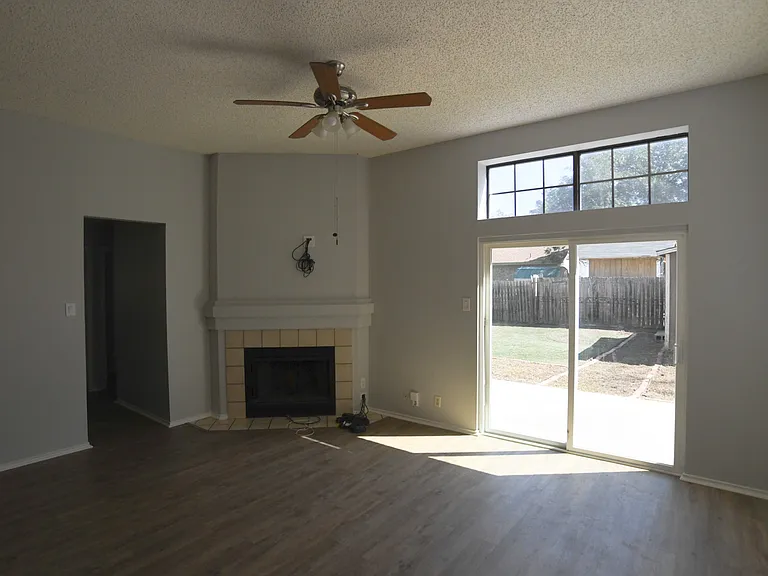 3231 Tree Grove Dr — Photo 11