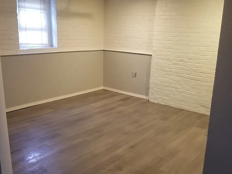 5214 5th Ave #1 — Photo 2