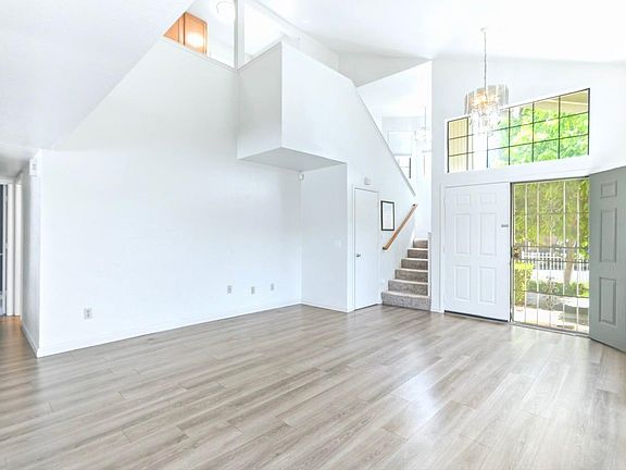 4th image of 8471 Fontenay Way