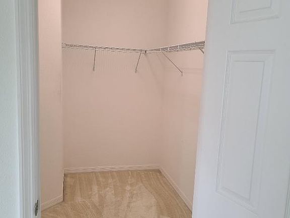 5th image of 151 Seville Dr