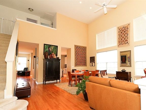 2nd image of 2037 N Inverness Dr