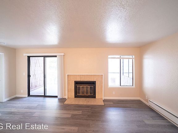 4th image of 561 Boden Way #12254008