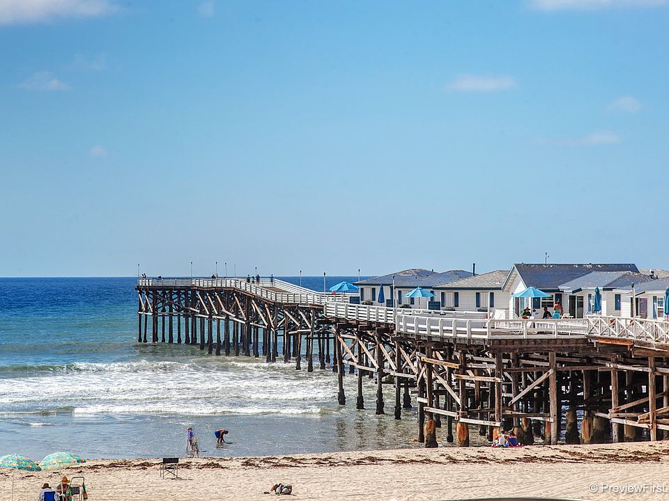 Cyrstal Pier