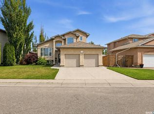 703 Beechmont LANE, Saskatoon, SK S7V 1C9