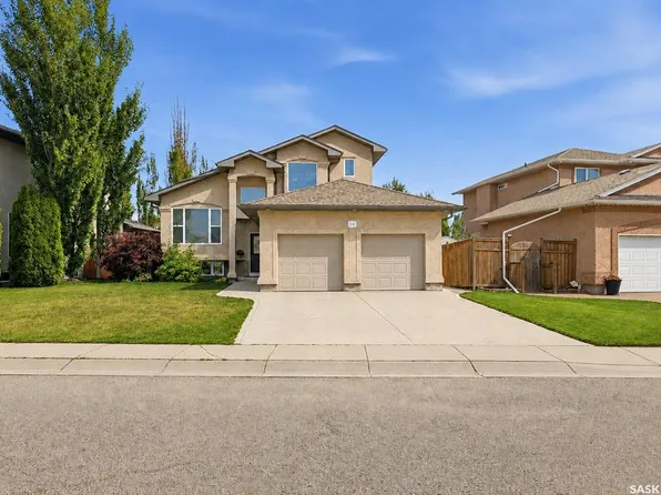 703 Beechmont LANE, Saskatoon, SK S7V 1C9
