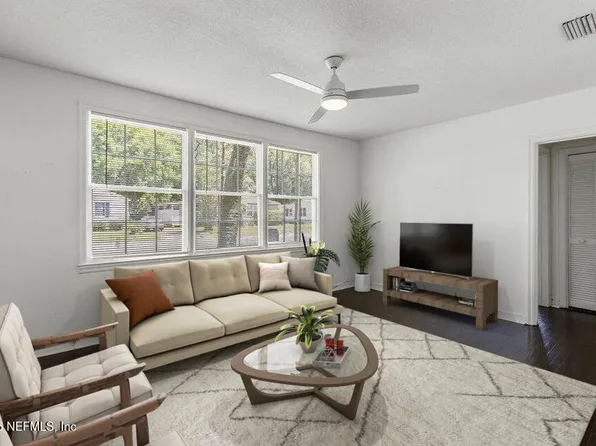 1276 MENNA Street, Jacksonville, FL 32205