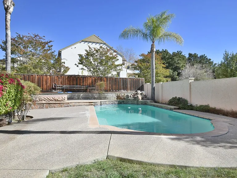 4070 Carracci Ln — Photo 23
