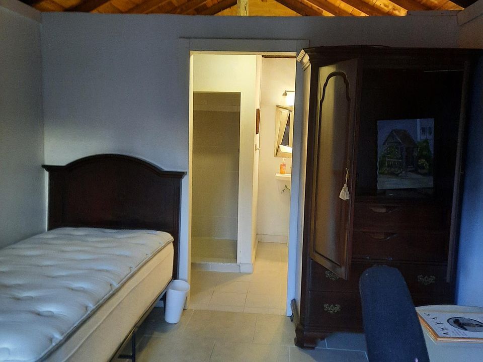 2nd image of 443 N Kentucky Ave #1