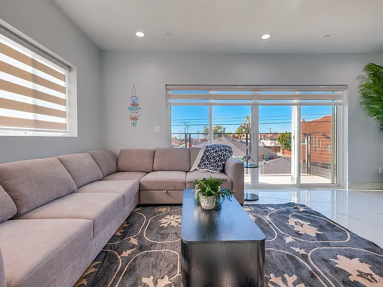 1003 Opal St #A — Photo 22