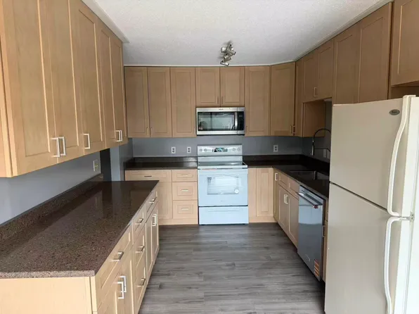 (undisclosed Address), Blaine, MN 55434
