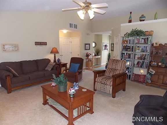 4th image of 1004 Thorncrest Dr