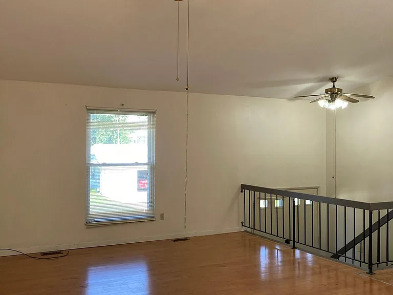 9 Jane Dr — Photo 5