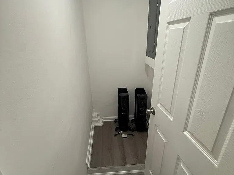 20 E Read St — Photo 10